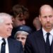 ‘Rei Charles deveria tomar 1 ação contra Harry e Meghan’ – Royals – Notícias