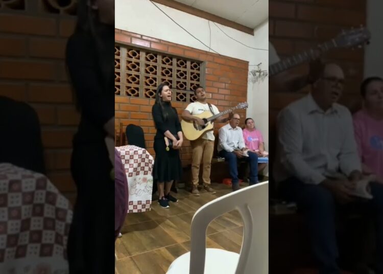 Culto do Círculo de oração Faz Realeza Flora agronegócio na casa da irmã Maria e Ev Valdemar, AD