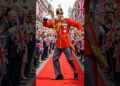 Festival vibes Harry dancing freely on the red carpet 💫 #royal #royalfamily #princeharry #dance