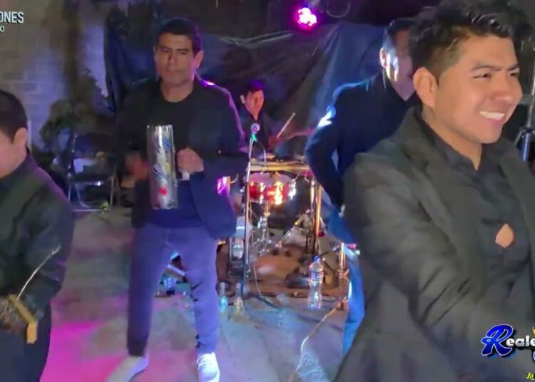 GRUPO REALEZA DEL AMOR en vivo