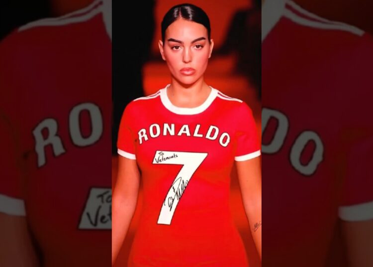 Georgina’s Iconic Ronaldo 7 Runway Look #georgina #fashion #georginarodrguez #cr7 #shorts #viral