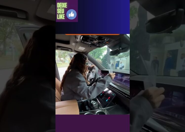 PURO LUXO !! LUDMILA APRESENTA SEU NOVO CARRO AVALIADO EM MAIS DE DOIS MILHÕES DE REAIS !! #shorts