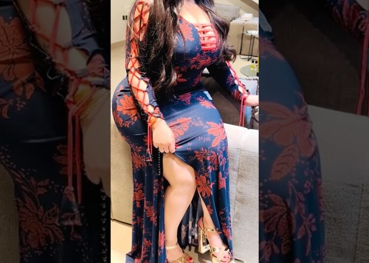 Plus Size Fashion 😍 #shorts #plussizefashion #royalfamily #princess #PlusSizeConfidence #CurvyStyle