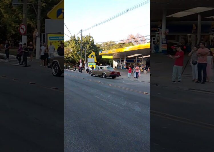 (ROLLS ROYCE PHANTOM CARRO DE REALEZA DESFILANDO NA AVENIDA EUROPA SP🇧🇷) INSCREVA-SE NO CANAL🚀🔥💥💨🇧🇷