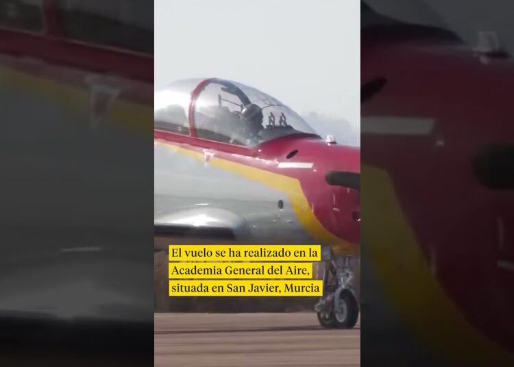 REALEZA | La princesa Leonor realiza su primer vuelo en solitario