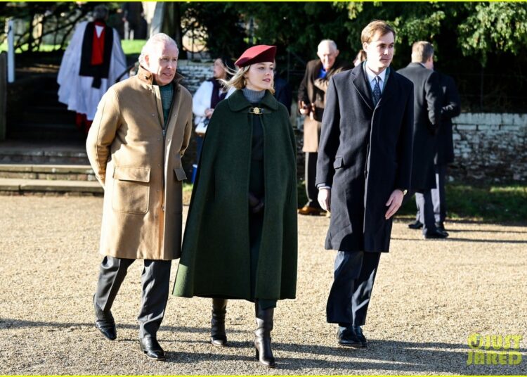 O príncipe William e a princesa Catherine juntam-se ao rei Charles e a mais membros da família real britânica na caminhada matinal de Natal: Foto 5257966 | Fotos de Kate Middleton, Príncipe William, Princesa Beatrice, Princesa Eugenie | Just Jared: notícias e fofocas sobre celebridades