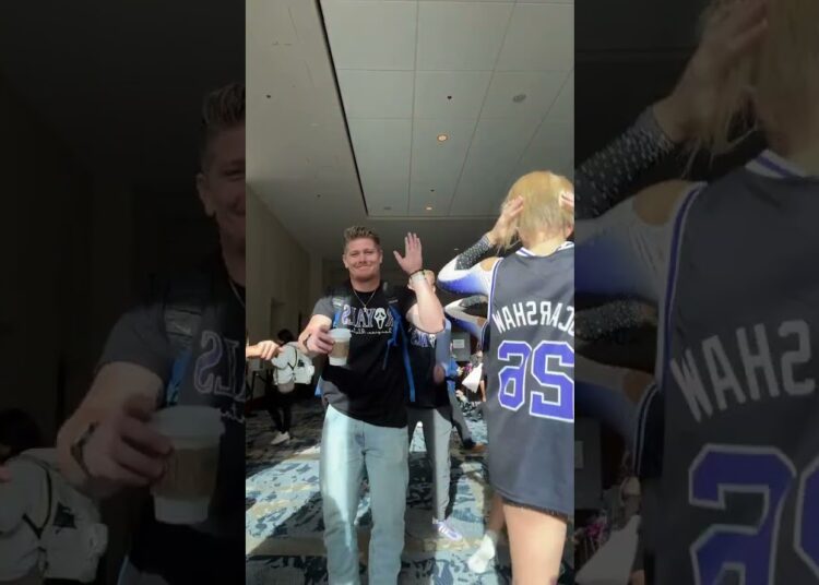 Merry Christmas!!! Enjoy this stolen vid of royals and their coaches.😈 #cheer #cheerleading