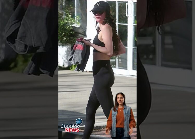 Dakota Johnson Flaunts 🔥 Revenge Body After Chris Martin Split 💪❤️🔥