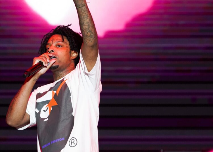 21 Savage revela data de lançamento de “WHAT HAPPENED TO THE STREETS?”