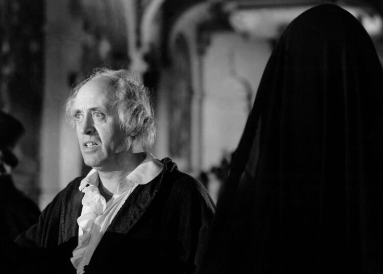 5 atores que interpretaram Ebenezer Scrooge nas adaptações de 'A Christmas Carol'