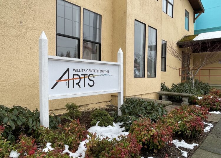 A Holiday Craft Fair retorna a Willits com dois dias de arte, presentes e entretenimento • The Mendocino Voice