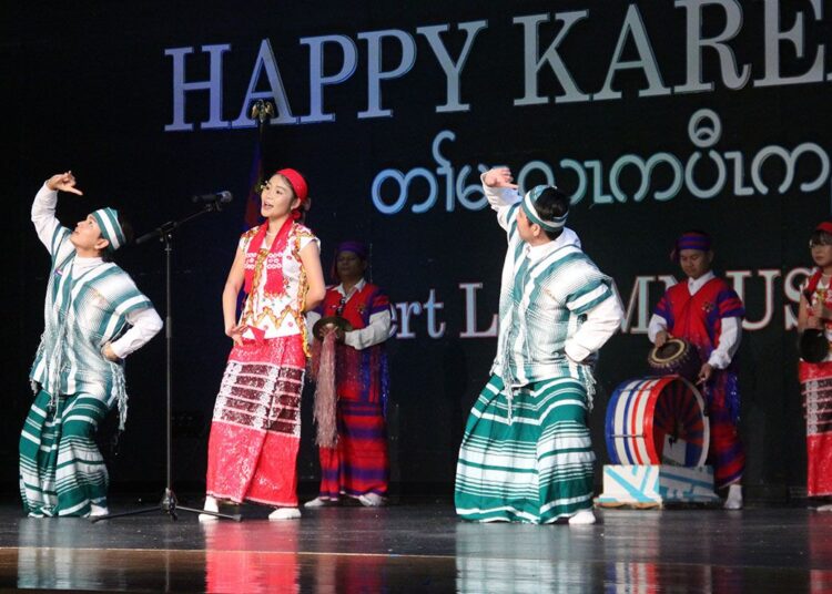 A celebração do Ano Novo de Karen traz música, cultura e diversão