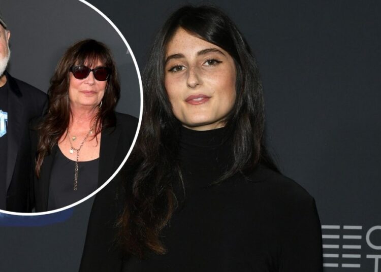 A filha de Rob Reiner encontrou seu corpo, não sabia que sua mãe estava morta: relatório