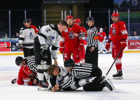 Allen Americans adquire avanço no comércio com a realeza