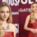 Amanda Seyfried Styles Monse para a estreia de 'The Housemaid' em Los Angeles