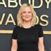 Amy Poehler e Ana Gasteyer brigam de avião pelo bebê