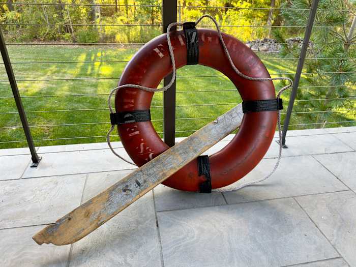 Anel salva-vidas e peça do barco salva-vidas do naufrágio de Edmund Fitzgerald são vendidos em leilão por US$ 150 mil