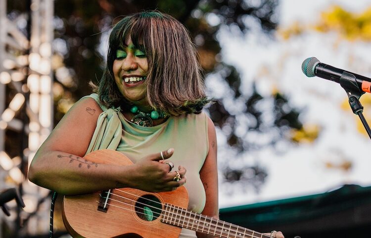 Aqui está quem os artistas australianos estarão assistindo na música em 2025