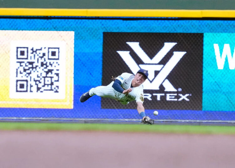 Brewers negociam Isaac Collins e Nick Mears com Royals pelo Lefty Reliever Ángel Zerpa
