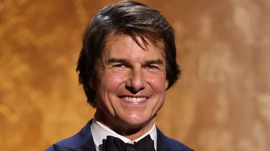 Celebridades que ganham bolo de coco de Natal de Tom Cruise: Glen Powell, Kirsten Dunst, Rosie O'Donnell e muito mais