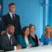 Celebrity Apprentice gera polêmica enquanto os espectadores afirmam que a 'vantagem injusta' de uma estrela deveria levar à 'desqualificação instantânea' - e são 'destruídos' pelo resultado