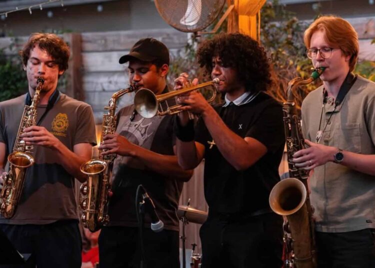 Central Park Jazz Jam traz nova série de música ao vivo ao histórico bairro de Tampa