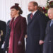 Charles e William discutem as tradições reais do Natal, destacando a tensão mais profunda sobre o futuro da monarquia