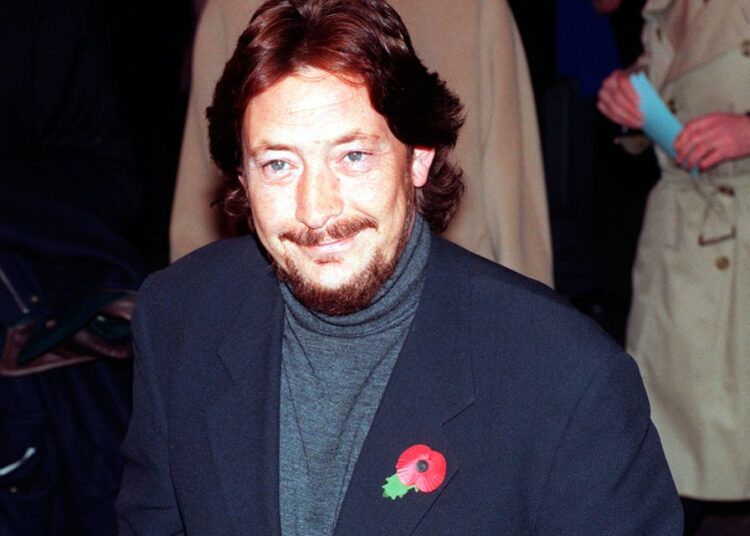 Chris Rea, cantor de Driving Home For Christmas, morre aos 74 anos