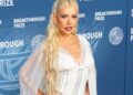 Christina Aguilera provoca novo álbum para combinar com documentário pessoal