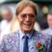 Cliff Richard revela que foi tratado de câncer de próstata