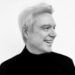 David Byrne compartilha playlist de “People Who Hate Christmas Music”