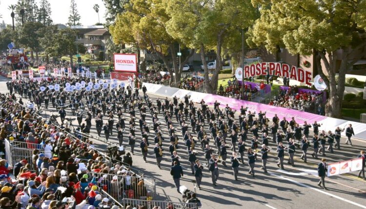 Diretor musical do Santa Cruz High marchará na Rose Parade no dia de Ano Novo