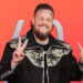 É bom ser Jelly Roll. E agora ele está pronto para ganhar um Grammy