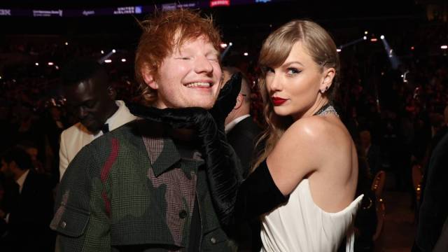 Ed Sheeran e Taylor Swift tiveram uma conversa de '4 horas' após o envolvimento de Travis Kelce