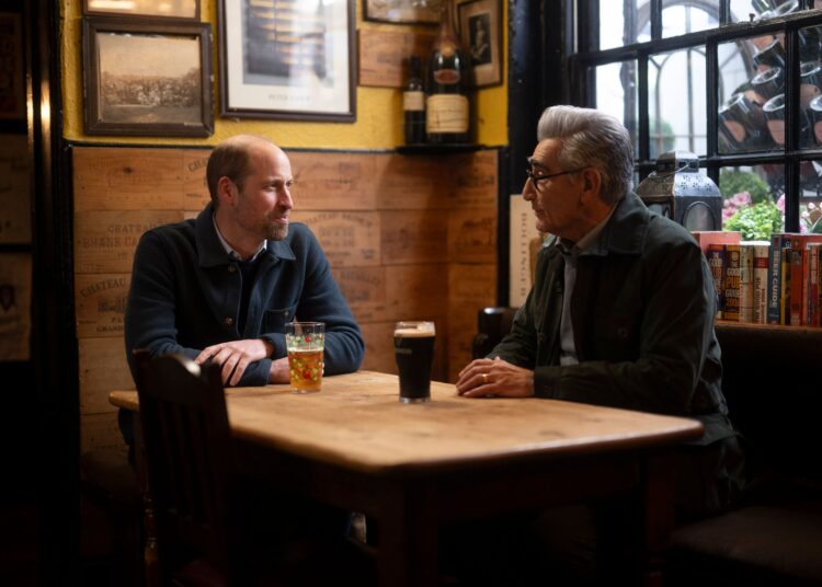 Exclusivo: a visita ultrassecreta do Príncipe William ao pub Windsor causa aumento nos negócios