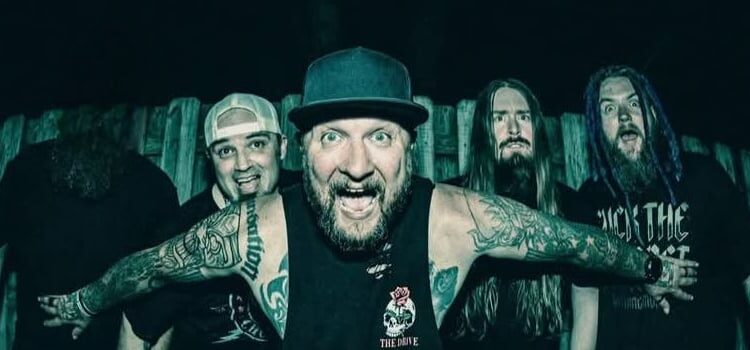 Flaw está trabalhando em novas músicas