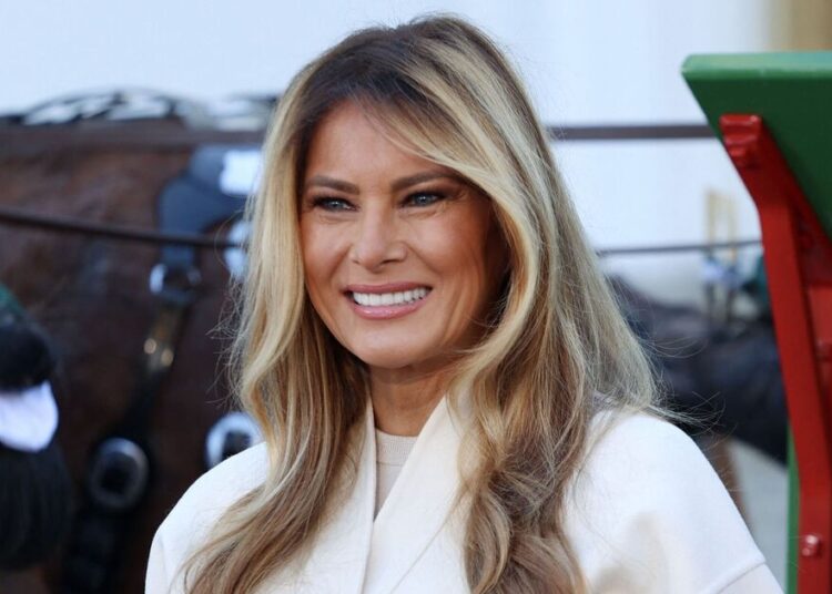 Fox News interrompe transmissão do anúncio de Natal de Melania Trump – Celebrity News – Entretenimento
