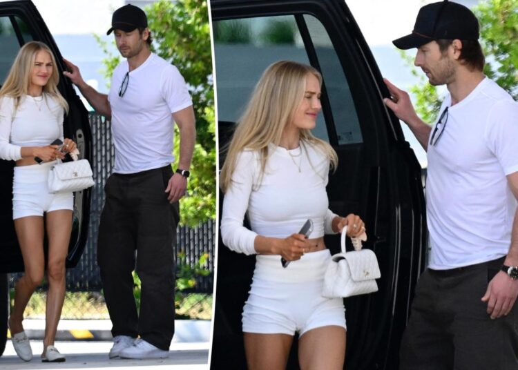 Glen Powell e Michelle Randolph viajam para Miami nas férias
