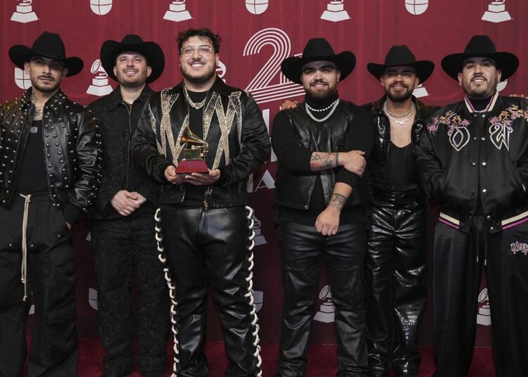 Grupo Frontera, com sede no Texas, recebe duas indicações ao Grammy