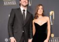 Hailee Steinfeld e o marido da NFL, Josh Allen, estão esperando o primeiro filho