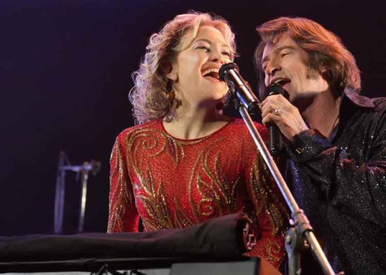 Jackman e Hudson contam a história dos imitadores de Neil Diamond