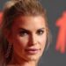Jessica Simpson reflete sobre não se sentir 'boa o suficiente' como uma estrela pop
