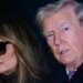 Jimmy Fallon zomba da entrada de Melania no salão de baile de Trump