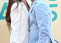 John Stamos diz que a esposa Caitlin McHugh perguntou se ele iria mostrar seu pênis em meio às notícias do elenco de “Hunting Wives”
