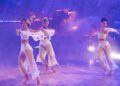 Julianne Hough nas classificações da 34ª temporada, ódio online
