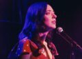 Julie Benko estrela novo videoclipe de 'The Fitzgeralds of St.