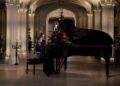Kate e Princesa Charlotte fazem dueto surpresa de piano em show de canções de natal na véspera de Natal | Notícias do Reino Unido