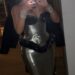 Kim Kardashian usa um vestido vintage Mugler na festa de Natal de sua família em 2025