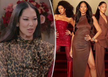 Kimora Lee Simmons esclarece o equívoco de que ela não foi criada por si mesma