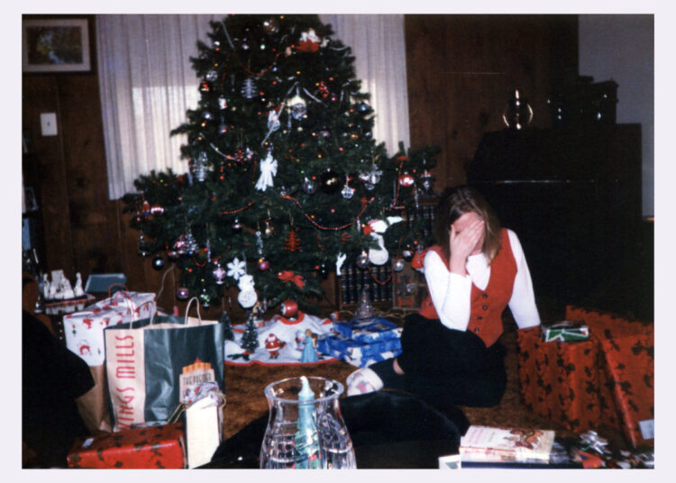 Knifeplay adiciona “Silent Night” ao EP de Natal: Ouça